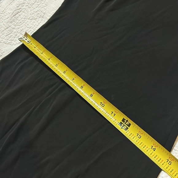Laundry by Shelli Segal Black Midi Stretch Dress. Size 10. Missing belt - Picture 9 of 10